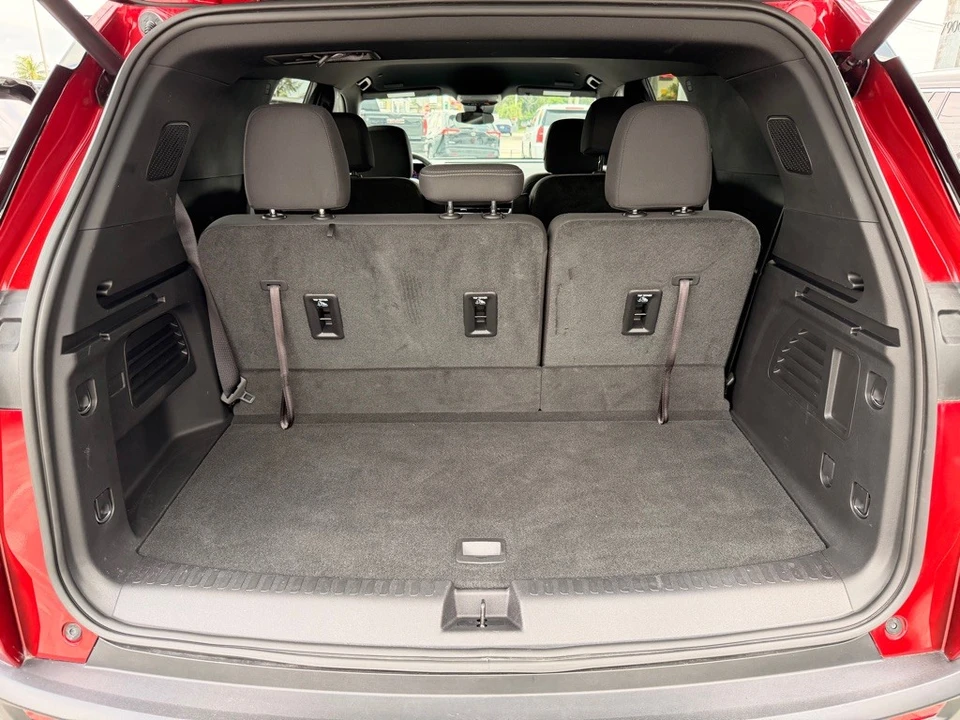 2025 Chevrolet Traverse - Image 8 of 21