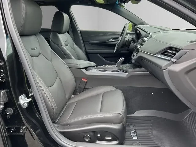 2025 Cadillac CT4 - Image 11 of 15