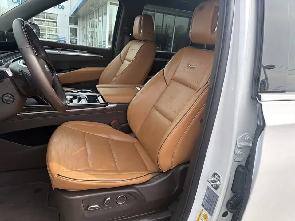 2025 Cadillac Escalade 5th Gen - Image 11 of 11