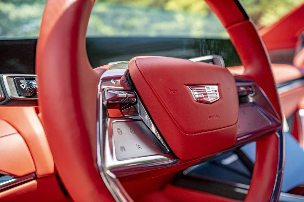 2025 Cadillac Celestiq - Image 29 of 31