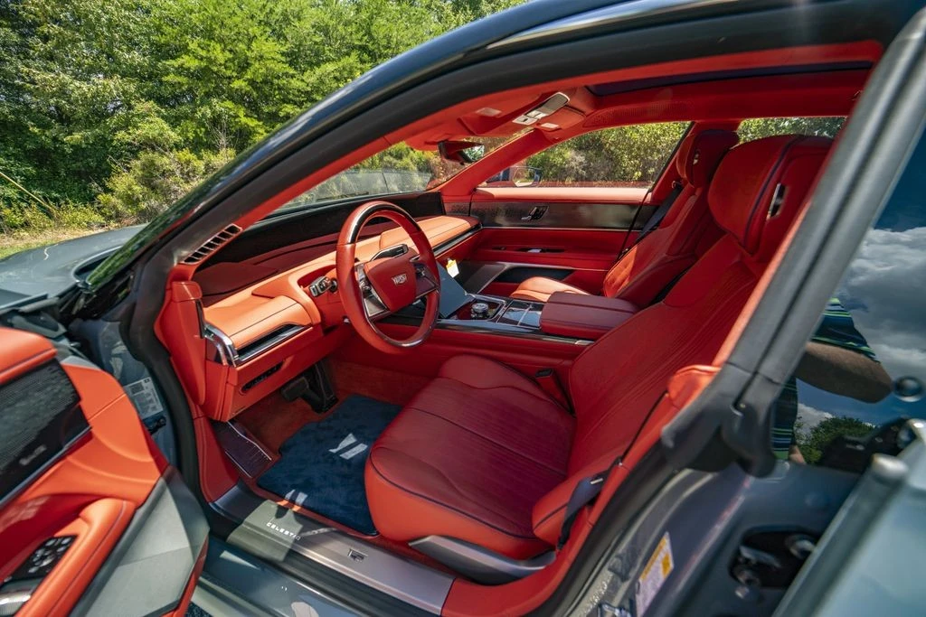 2025 Cadillac Celestiq - Image 21 of 31