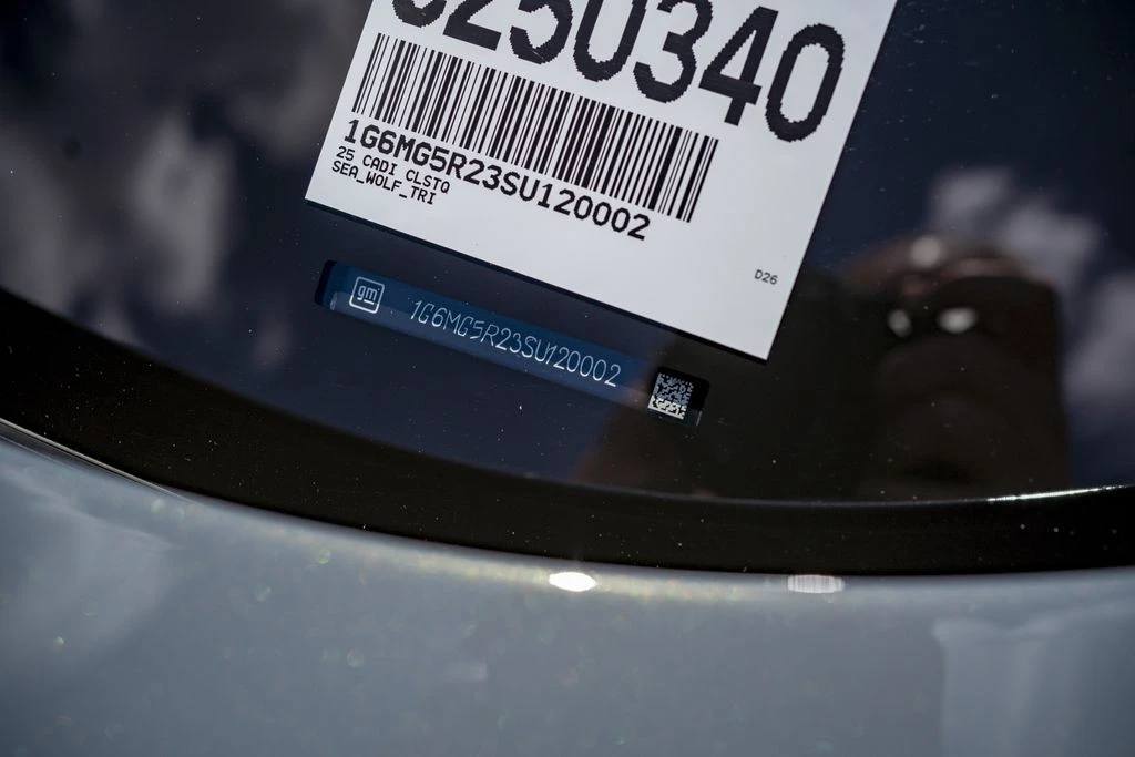 2025 Cadillac Celestiq - Image 18 of 31