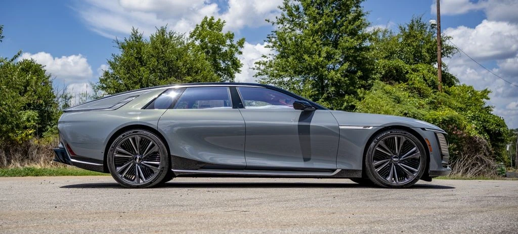 2025 Cadillac Celestiq - Image 11 of 31