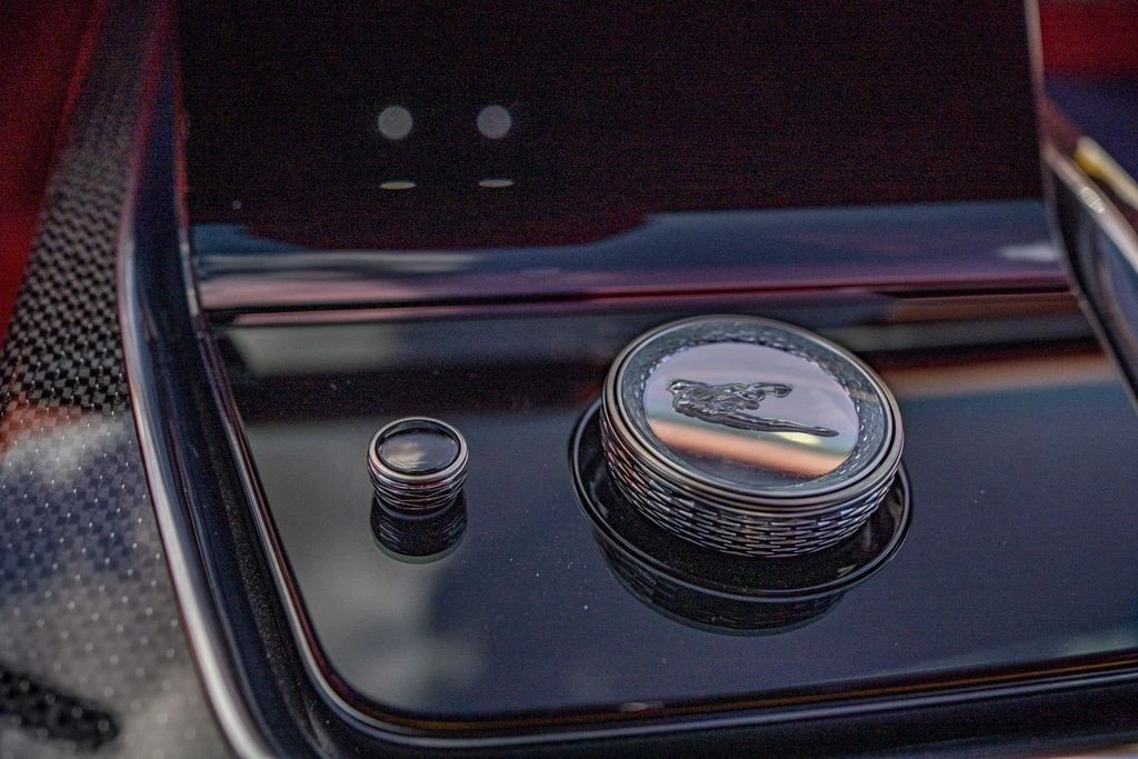 2025 Cadillac Celestiq - Image 31 of 31