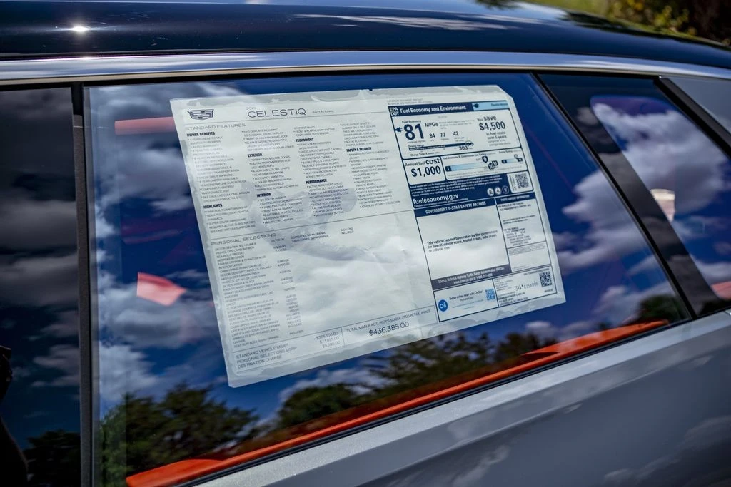 2025 Cadillac Celestiq - Image 16 of 31