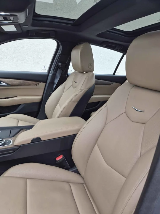 2025 Cadillac CT5 - Image 9 of 13