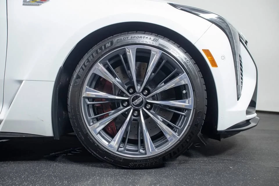 2025 Cadillac CT5-V Blackwing - Image 15 of 17