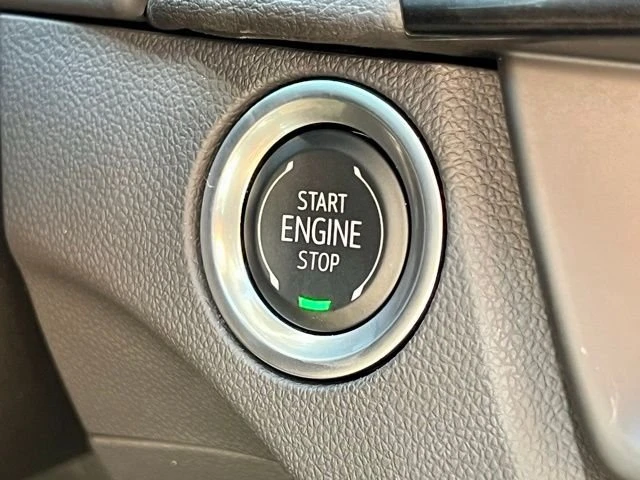 2025 Cadillac CT4 - Image 18 of 20