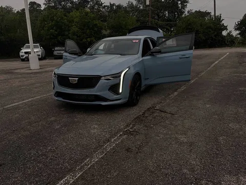2025 Cadillac CT4