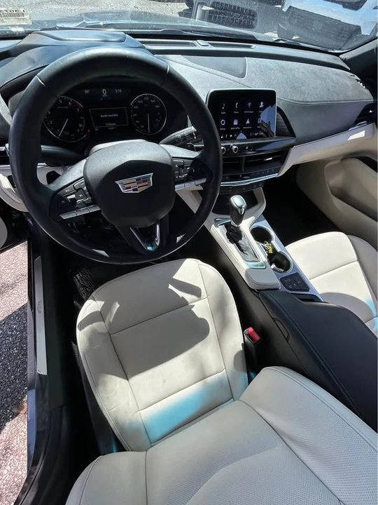 2025 Cadillac CT4 - Image 4 of 9