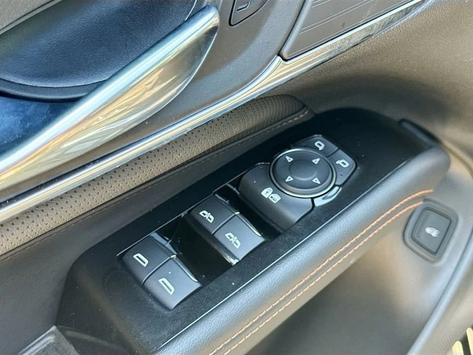 2025 Cadillac CT4 - Image 17 of 20