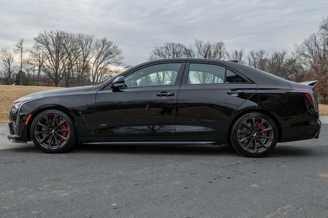2025 Cadillac CT4-V Blackwing - Image 3 of 31