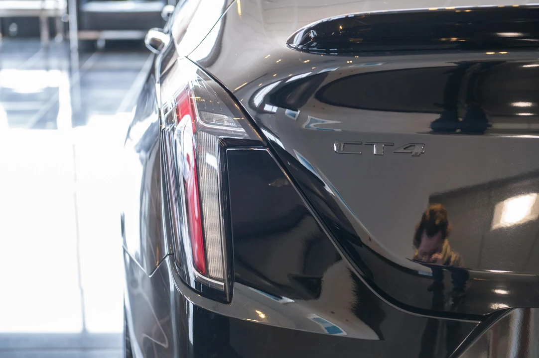 2025 Cadillac CT4-V Blackwing - Image 28 of 31