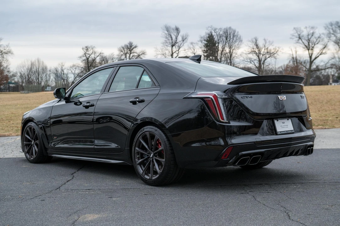 2025 Cadillac CT4-V Blackwing - Image 8 of 31