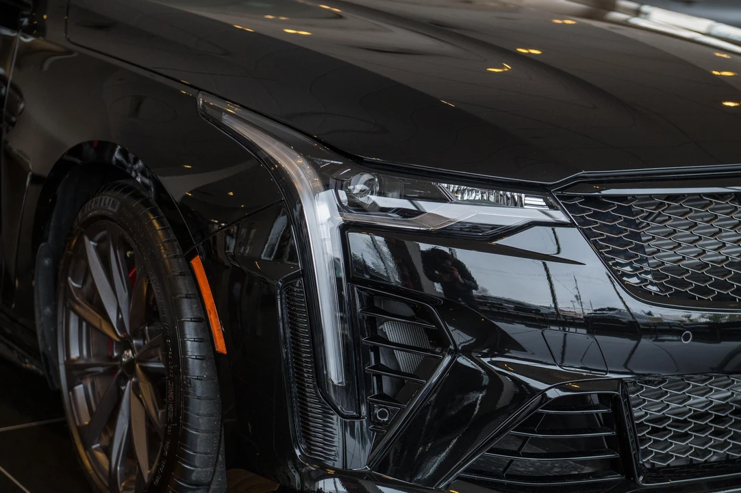 2025 Cadillac CT4-V Blackwing - Image 18 of 31