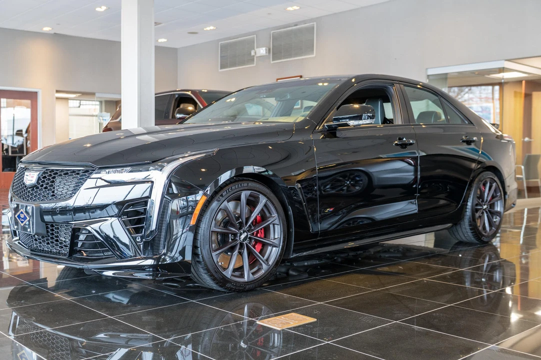 2025 Cadillac CT4-V Blackwing - Image 12 of 31