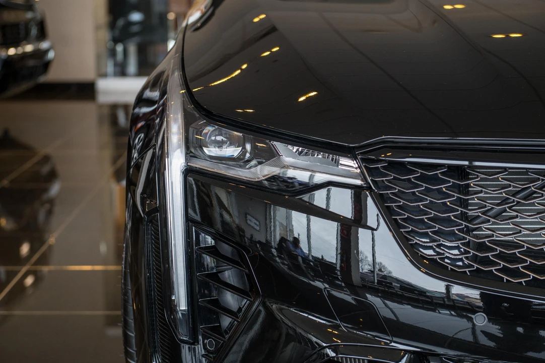2025 Cadillac CT4-V Blackwing - Image 19 of 31