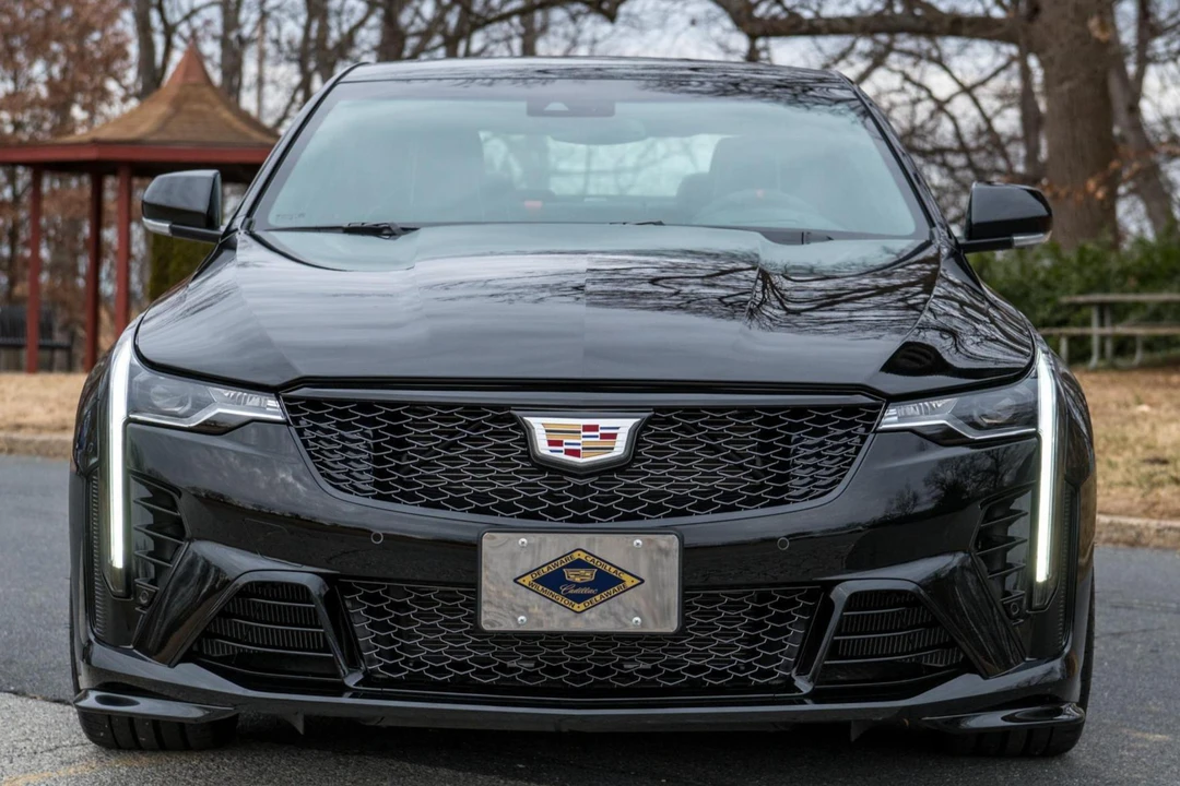 2025 Cadillac CT4-V Blackwing - Image 2 of 31