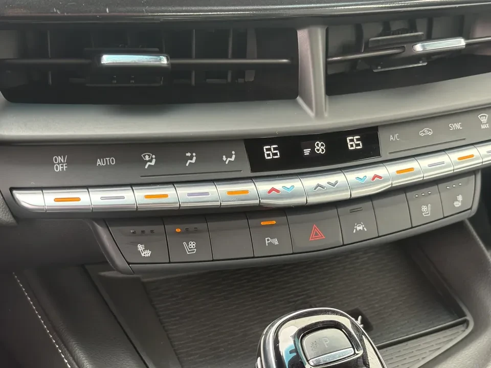 2025 Cadillac CT4-V Blackwing - Image 17 of 20