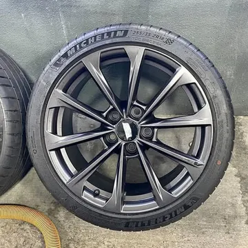 2025 Cadillac CT4-V Blackwing OEM 18" Wheels & Michelin Pilot Sport 4S Tires