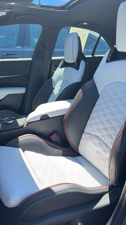 2025 Cadillac CT4-V Blackwing - Image 6 of 8