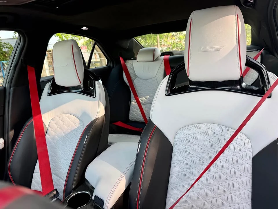2025 Cadillac CT4-V Blackwing - Image 12 of 16