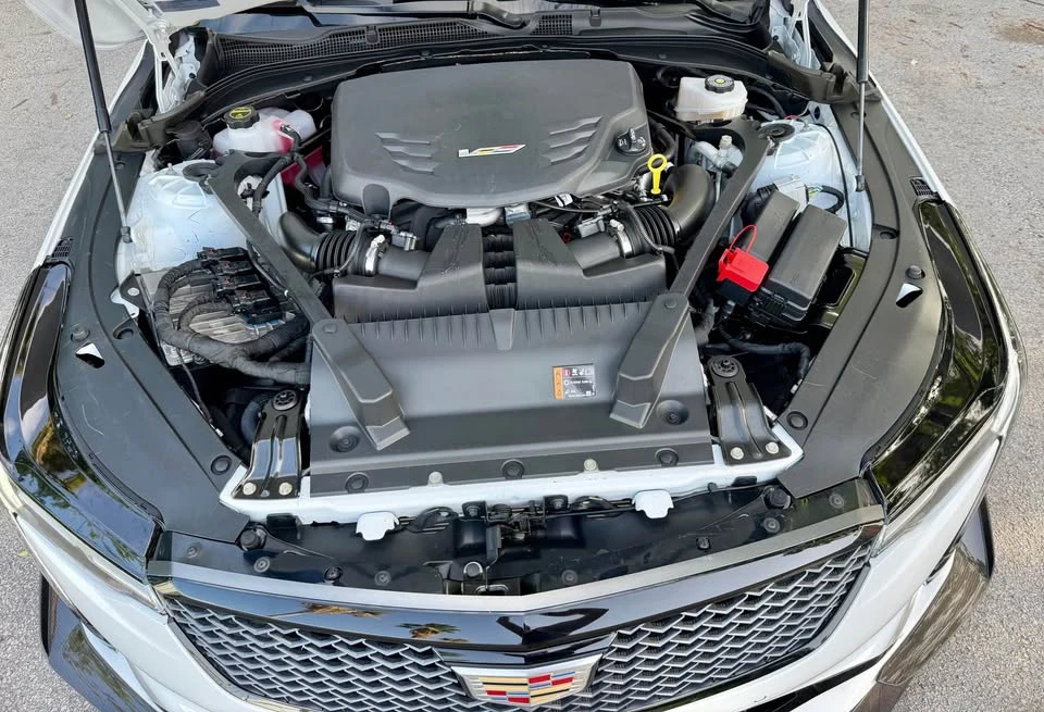 2025 Cadillac CT4-V Blackwing - Image 15 of 16
