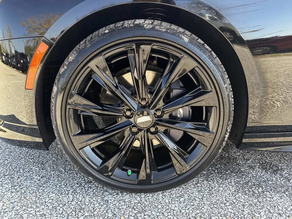 2025 Cadillac CT4-V - Image 10 of 20