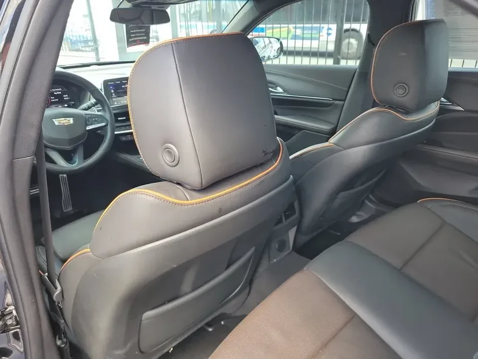 2025 Cadillac CT4-V - Image 6 of 11