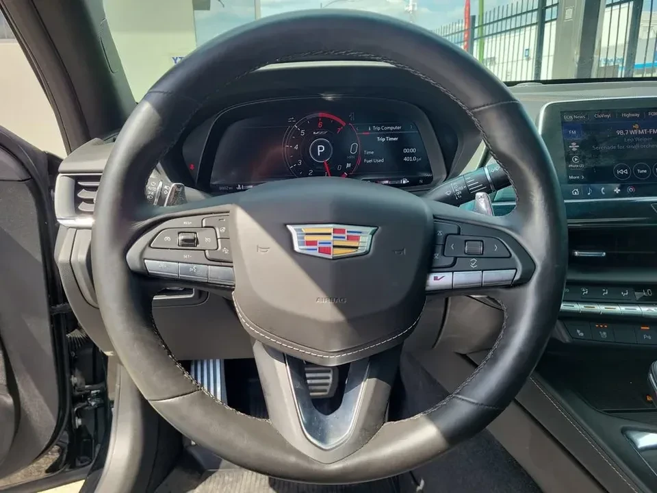 2025 Cadillac CT4-V - Image 11 of 11
