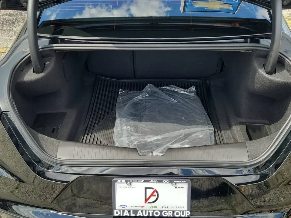 2025 Cadillac CT4-V - Image 4 of 11