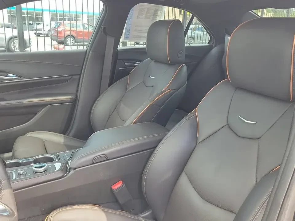 2025 Cadillac CT4-V - Image 10 of 11