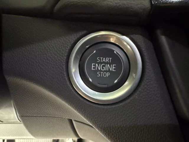2025 Cadillac CT4-V - Image 18 of 21
