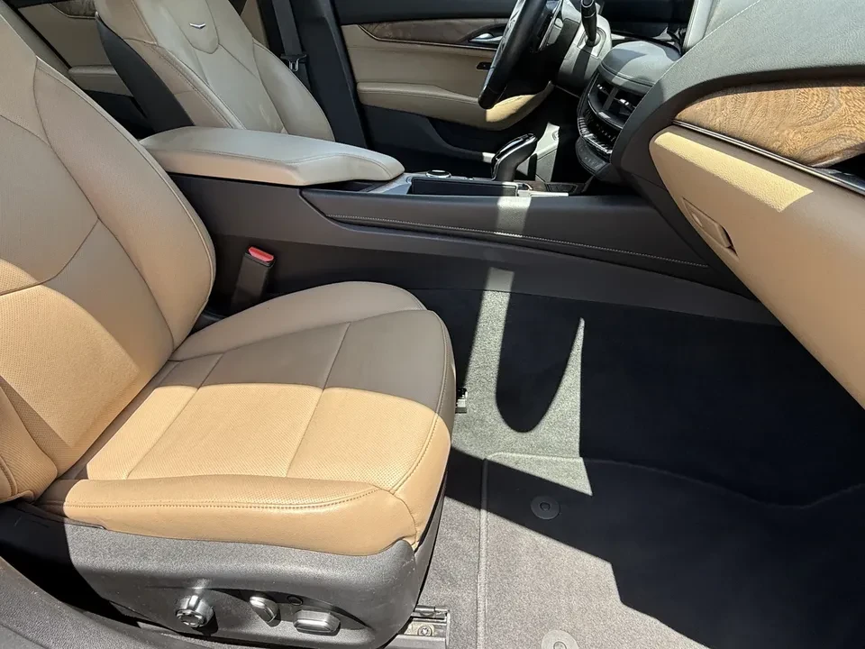2025 Cadillac CT5 - Image 14 of 20