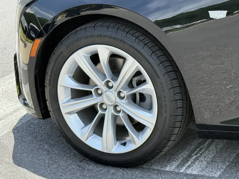 2025 Cadillac CT5 - Image 9 of 20