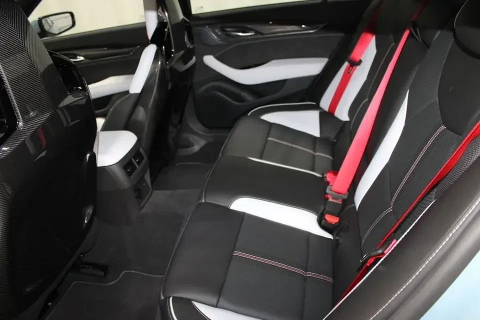 2025 Cadillac CT5-V Blackwing - Image 11 of 12