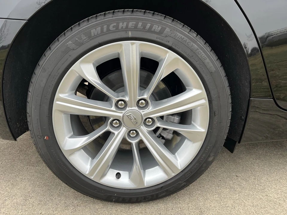2025 Cadillac CT5 - Image 9 of 21