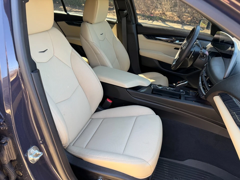 2025 Cadillac CT5 - Image 18 of 21