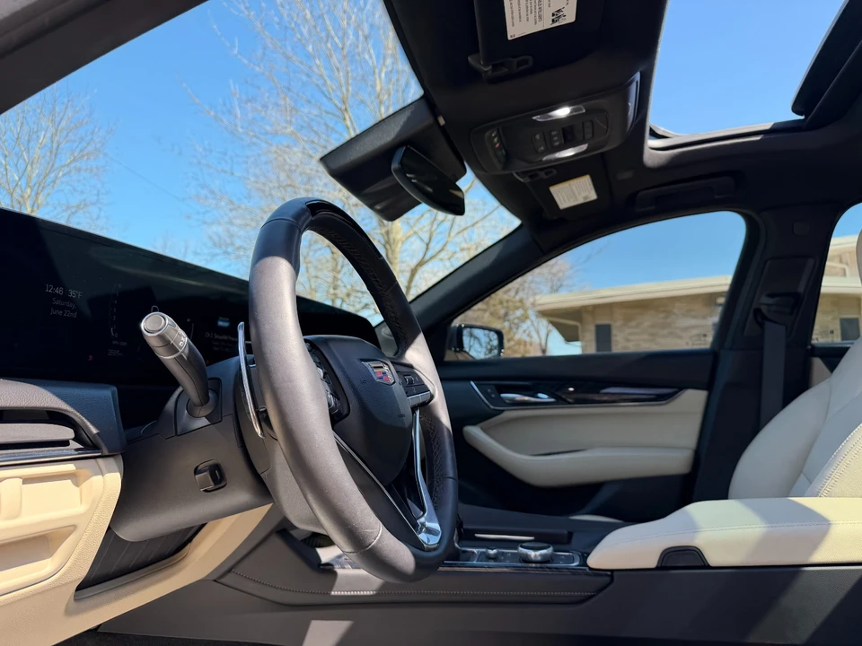 2025 Cadillac CT5 - Image 14 of 21
