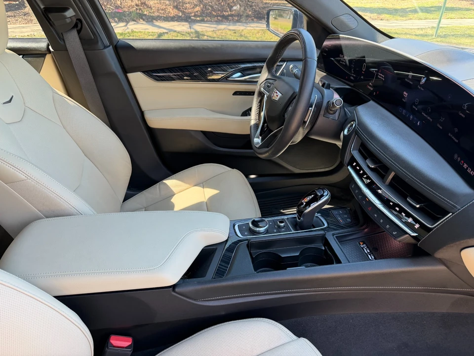 2025 Cadillac CT5 - Image 21 of 21