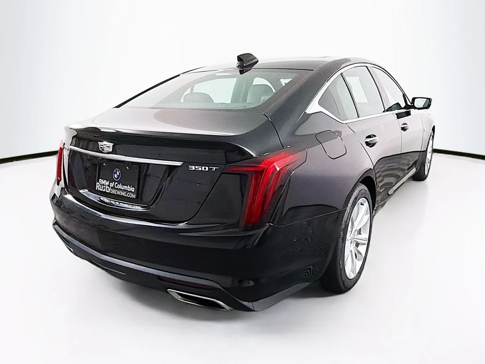 2025 Cadillac CT5 - Image 8 of 31