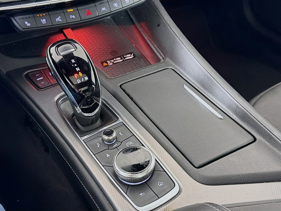2025 Cadillac CT5 - Image 21 of 31