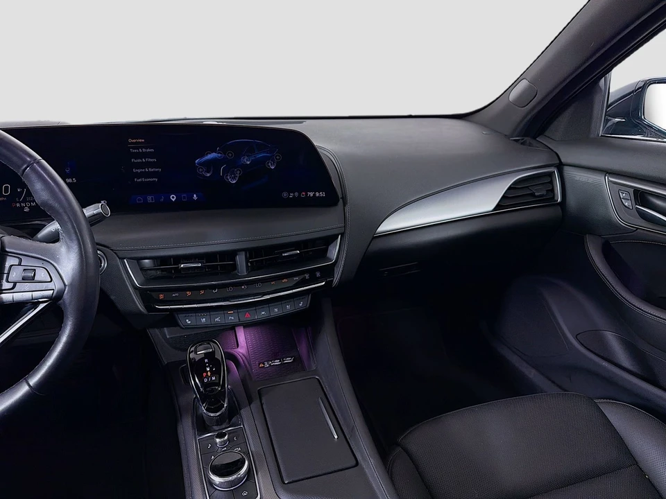 2025 Cadillac CT5 - Image 28 of 31