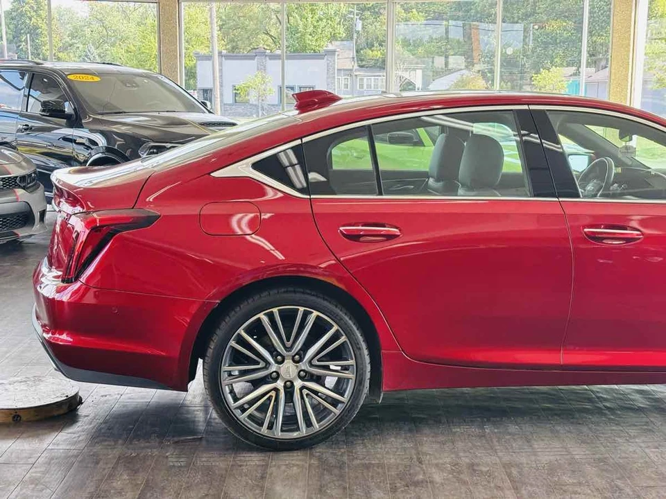 2025 Cadillac CT5 - Image 6 of 31