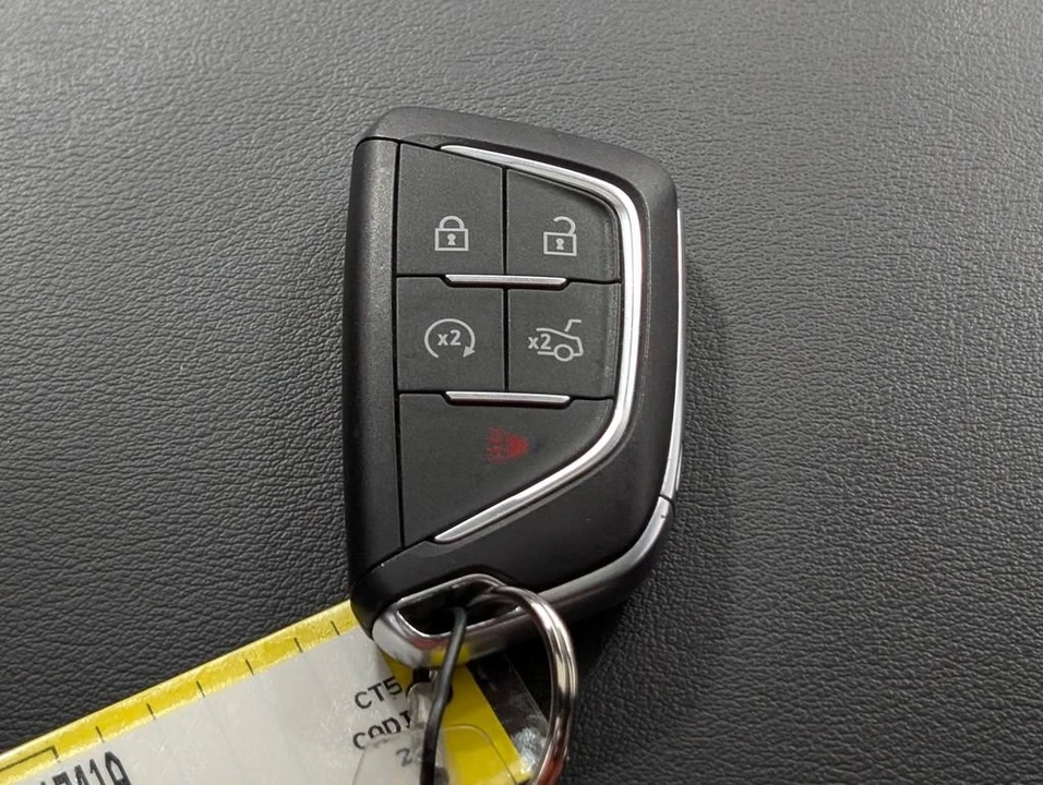 2025 Cadillac CT5 - Image 23 of 28