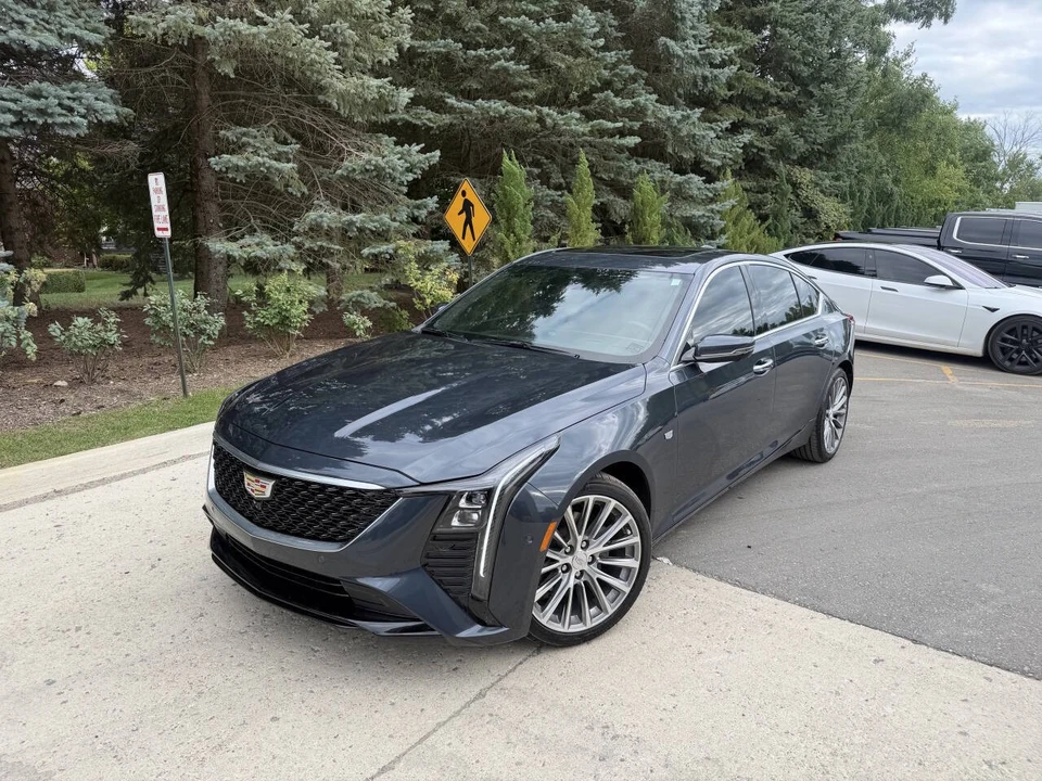 2025 Cadillac CT5 - Image 3 of 24