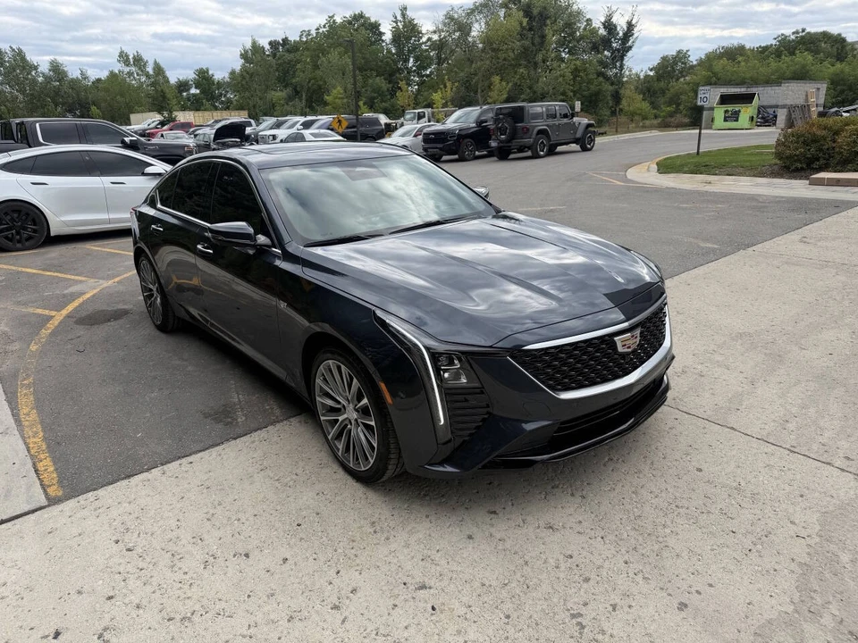 2025 Cadillac CT5 - Image 5 of 24