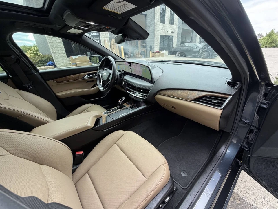 2025 Cadillac CT5 - Image 19 of 24