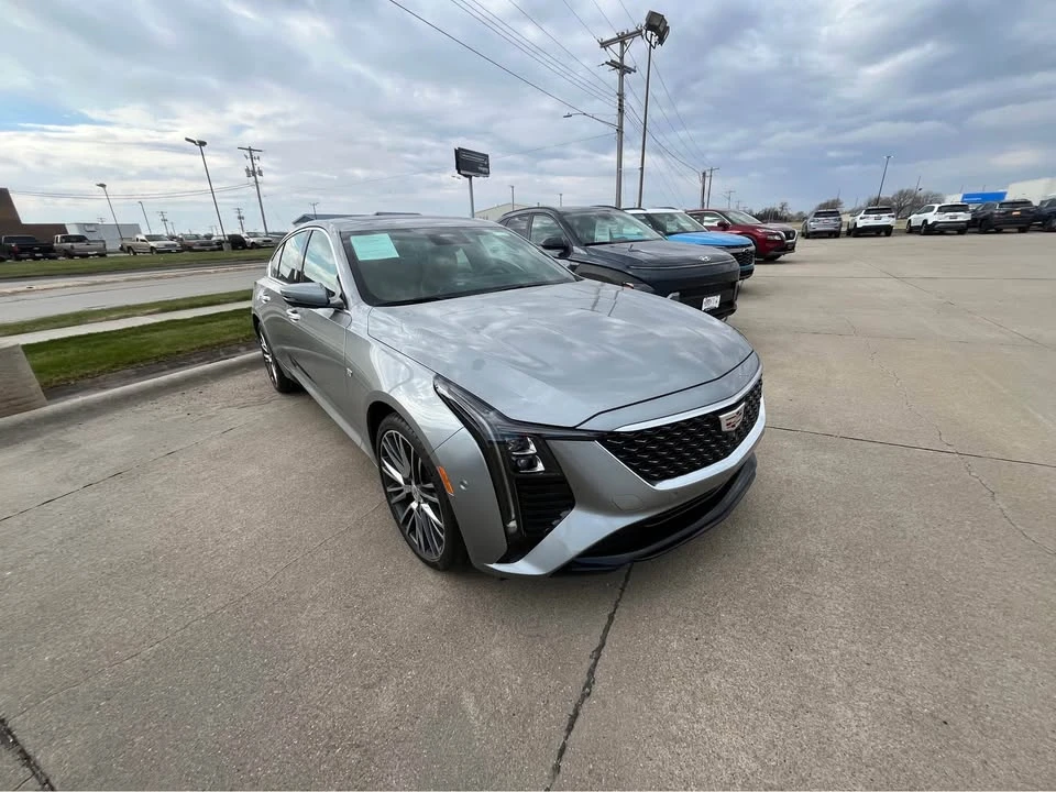 2025 Cadillac CT5 - Image 3 of 7