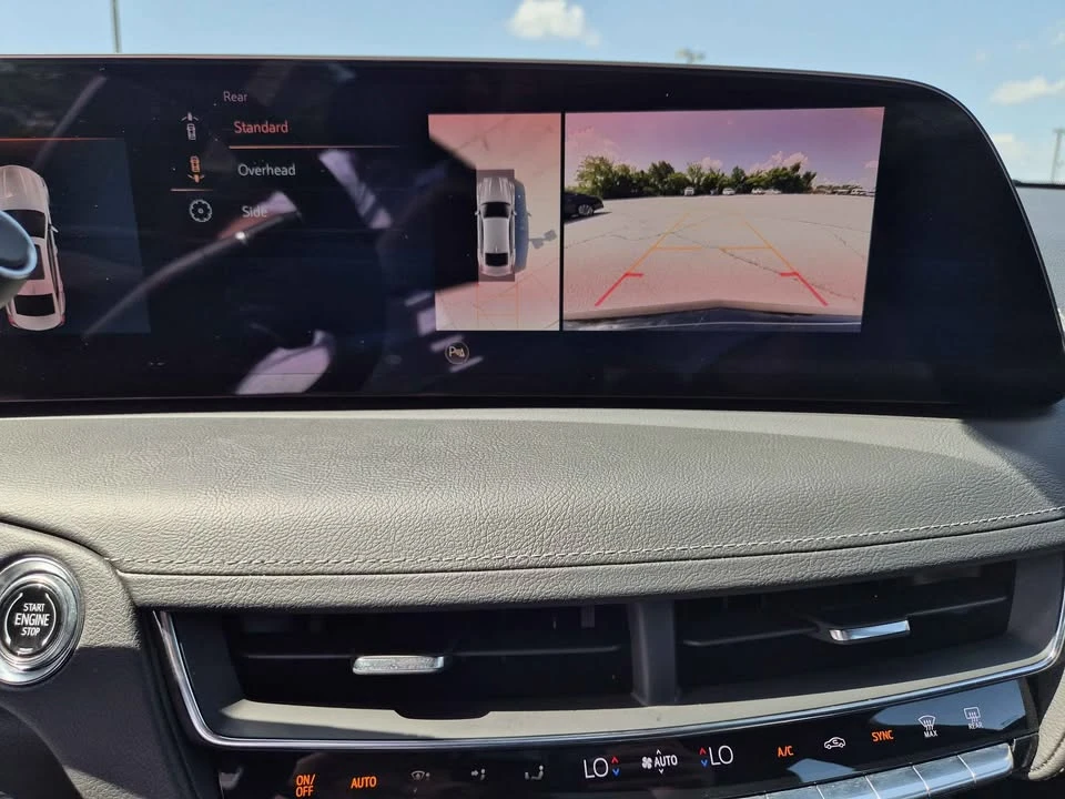 2025 Cadillac CT5 - Image 15 of 20